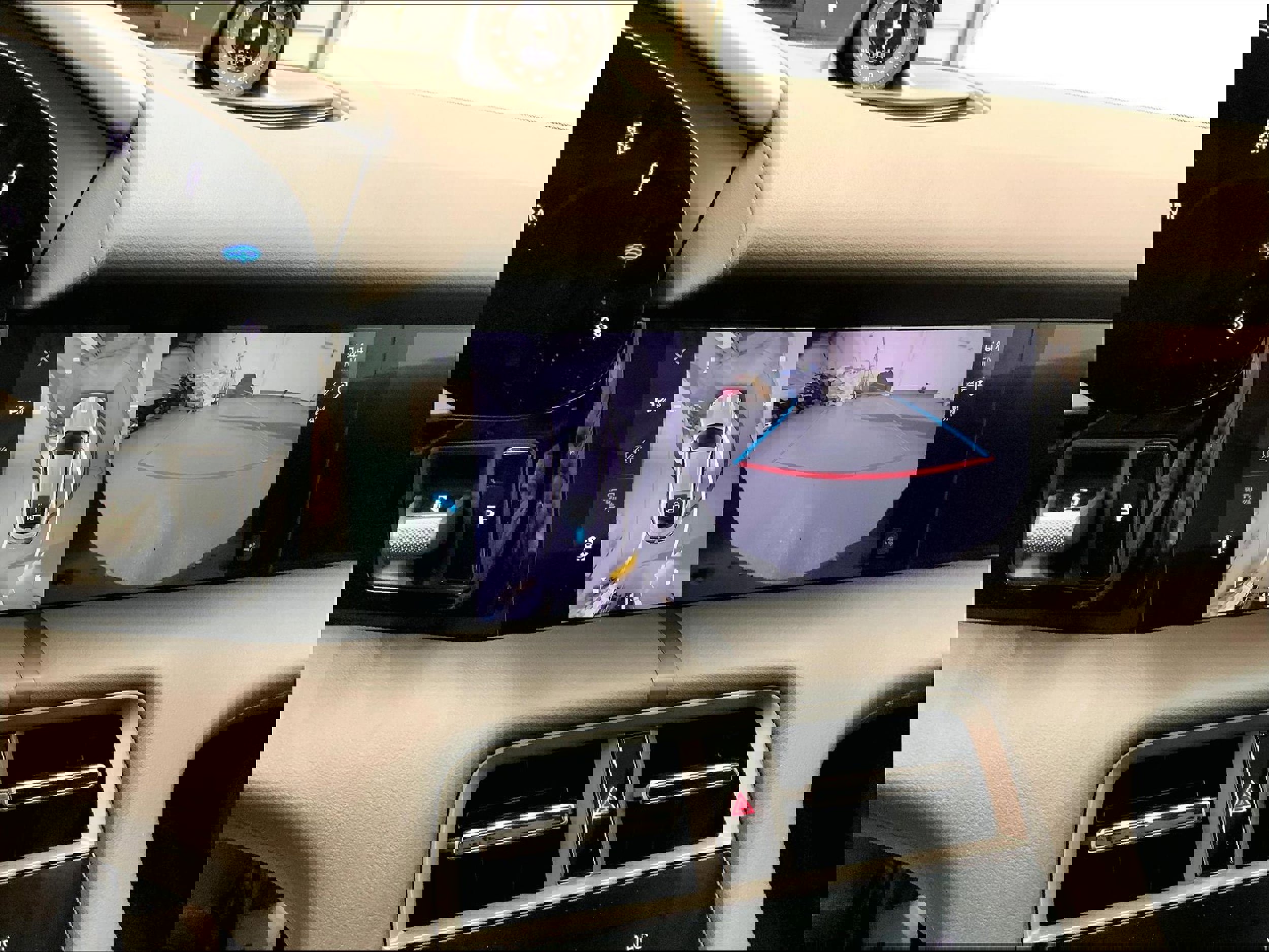 Used 2025 Porsche Taycan image 25