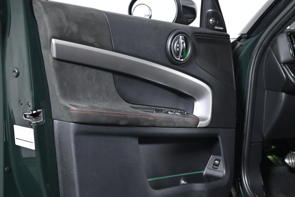 Used 2020 MINI Cooper Countryman John Cooper Works image 32