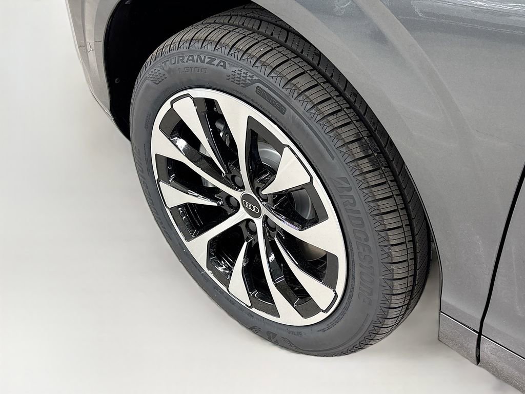 New 2026 Audi Q3 quattro 2.0T AWD/4WD image 21