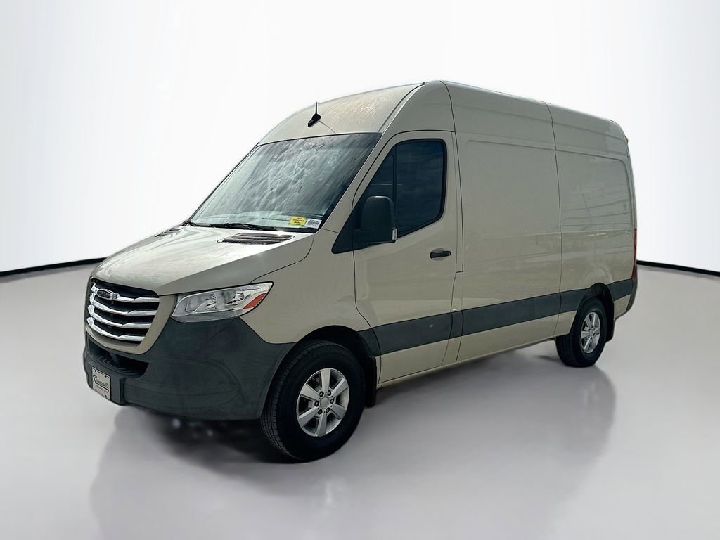 Used 2019 Freightliner Sprinter 144 RWD image 3