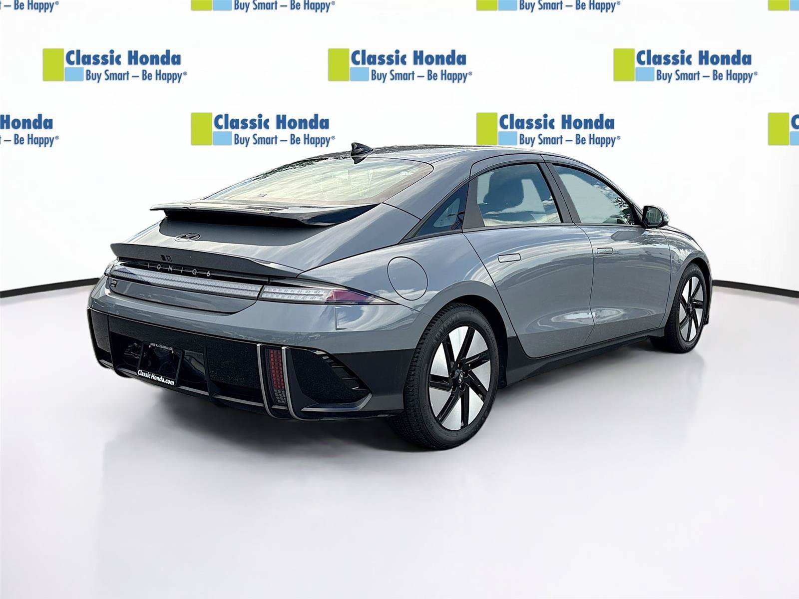 Used 2023 Hyundai Ioniq 6 SE w/ Cargo Package RWD image 8