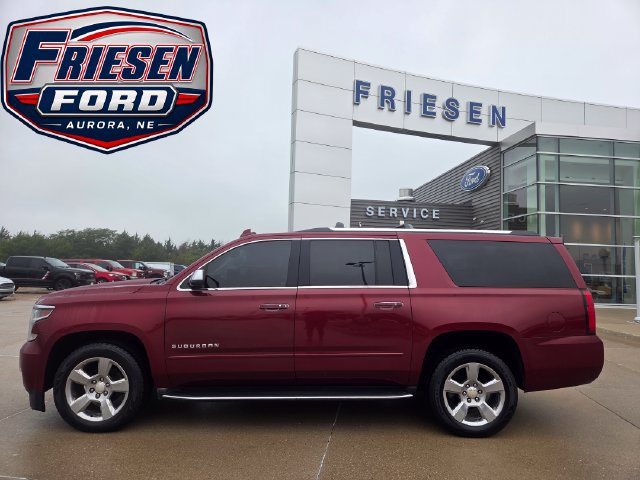 Used 2017 Chevrolet Suburban Premier AWD/4WD image 4