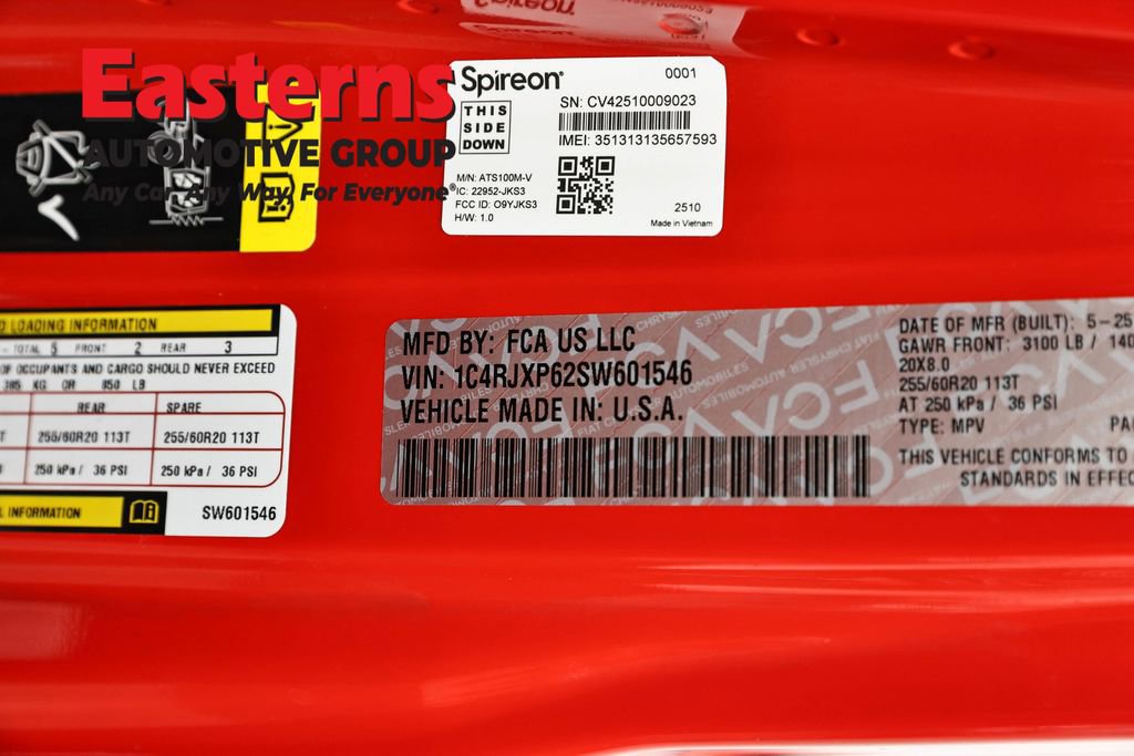 Used 2025 Jeep Wrangler Unlimited Sahara image 34