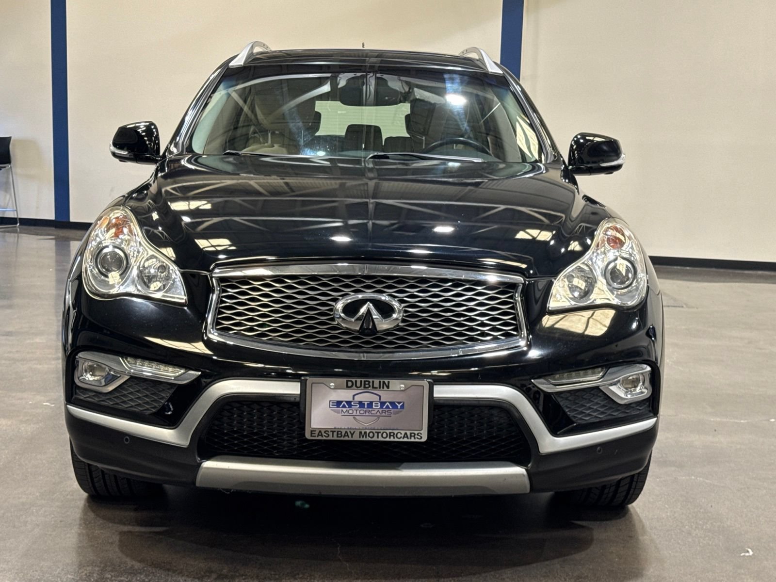 Used 2017 INFINITI QX50 AWD w/ Premium Plus Package image 6
