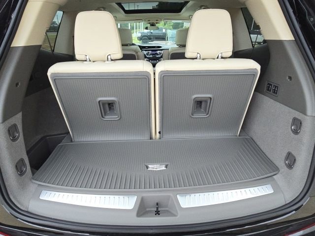 New 2025 Cadillac XT6 Premium Luxury w/ LPO, Floor Liner Package FWD image 5