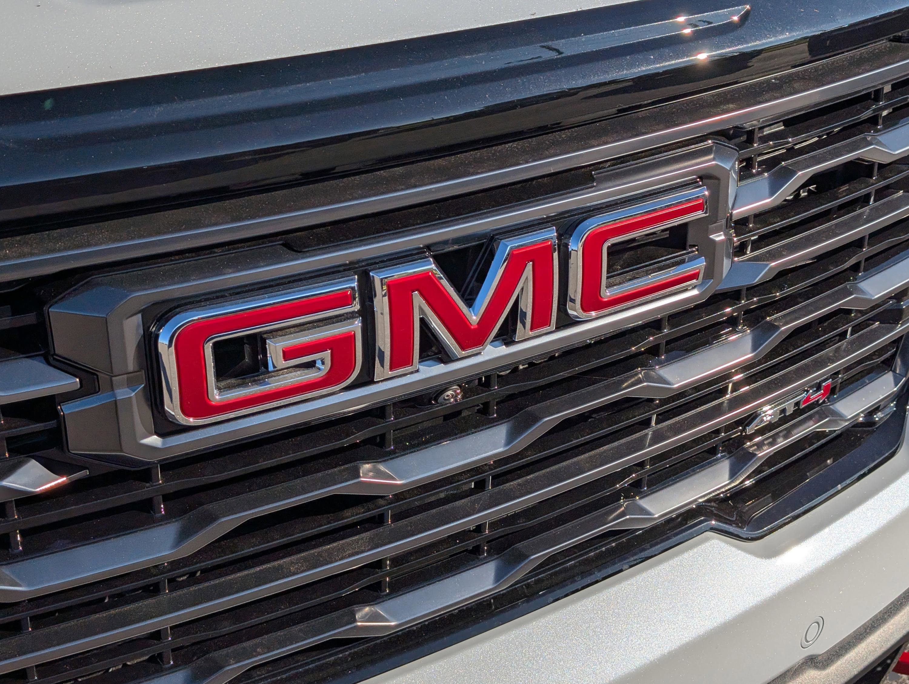 New 2026 GMC Acadia AT4 w/ Super Cruise Package image 5