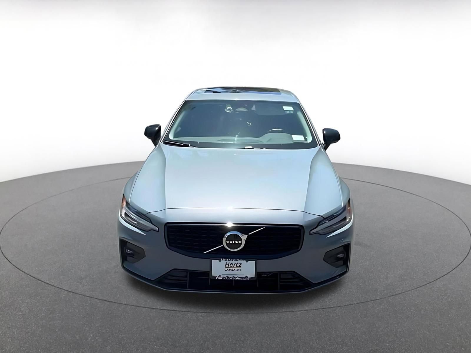 Used 2024 Volvo S60 B5 Core FWD image 4
