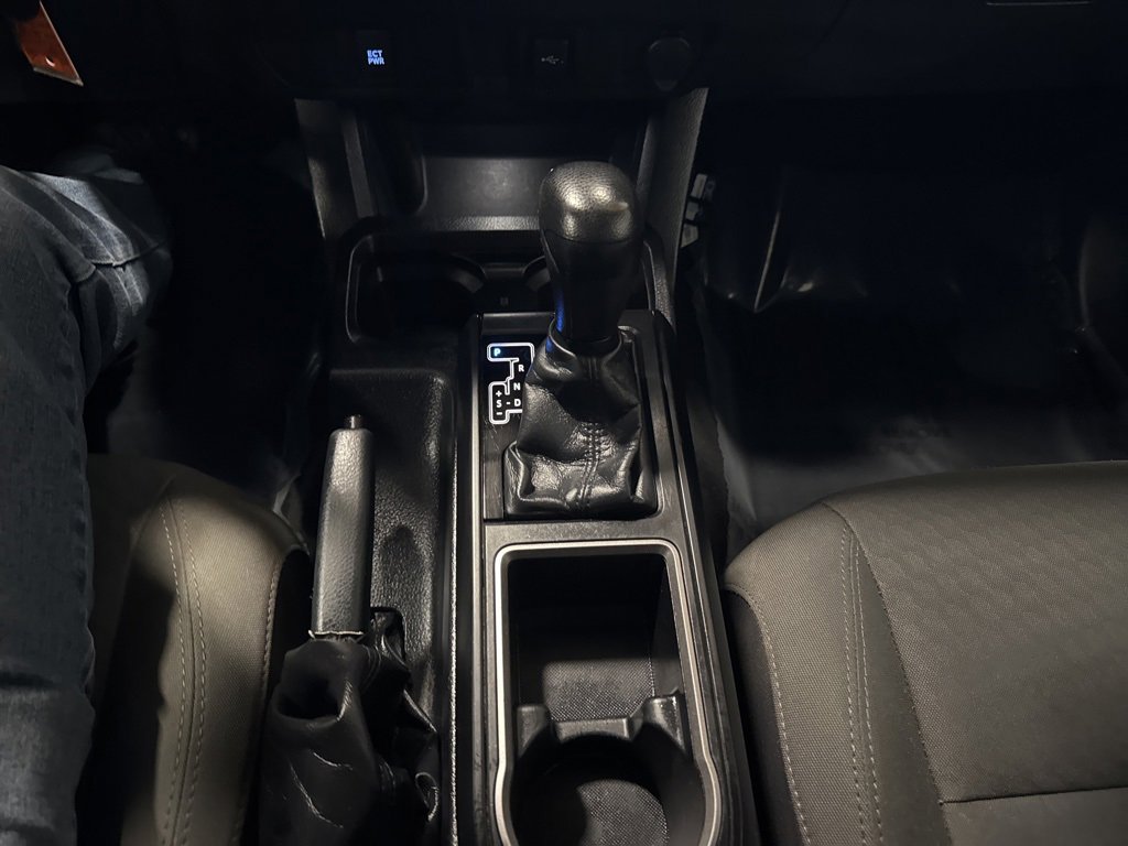 Used 2020 Toyota Tacoma SR image 24