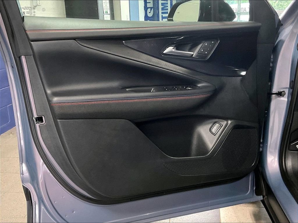 Used 2025 Chevrolet Blazer EV RS AWD/4WD image 9