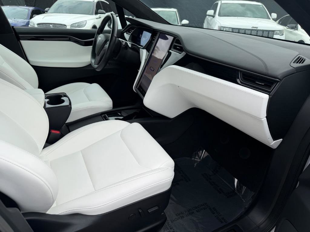 Used 2020 Tesla Model X Long Range image 19