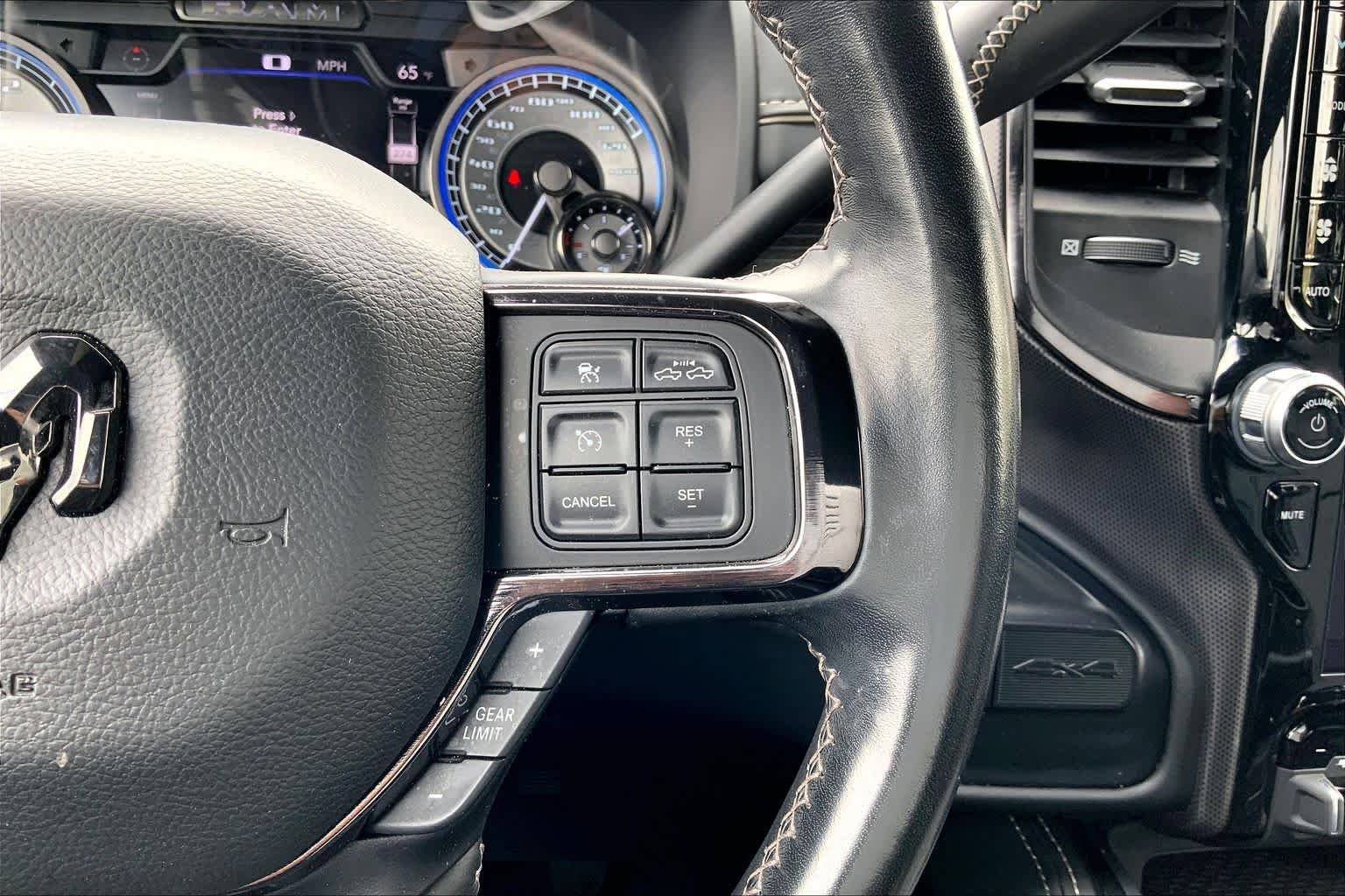 Used 2022 RAM 2500 Limited AWD/4WD image 24