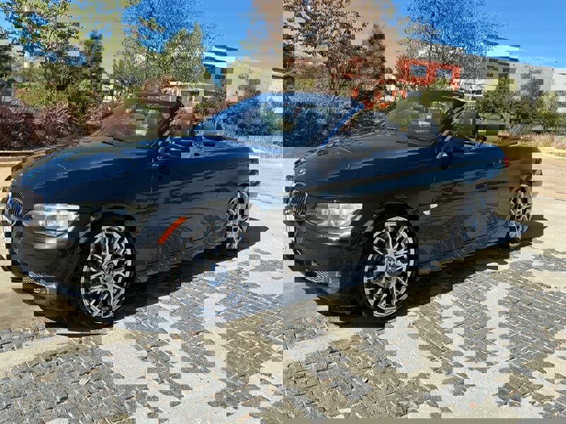 Used 2009 BMW 335i Convertible image 1