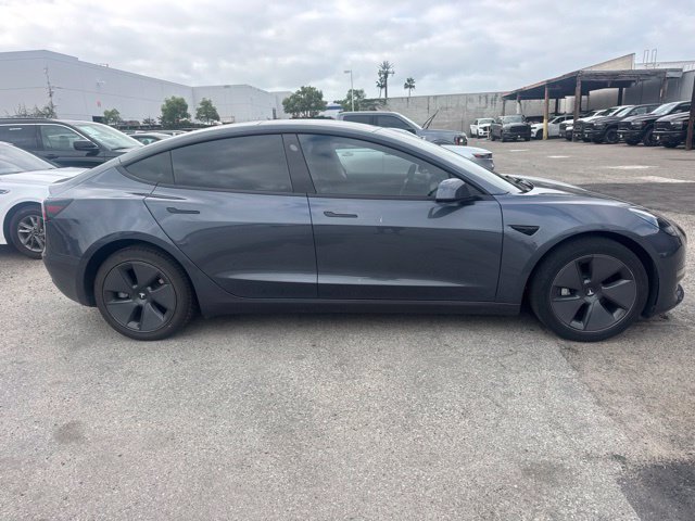 Used 2023 Tesla Model 3 Standard Range RWD image 4