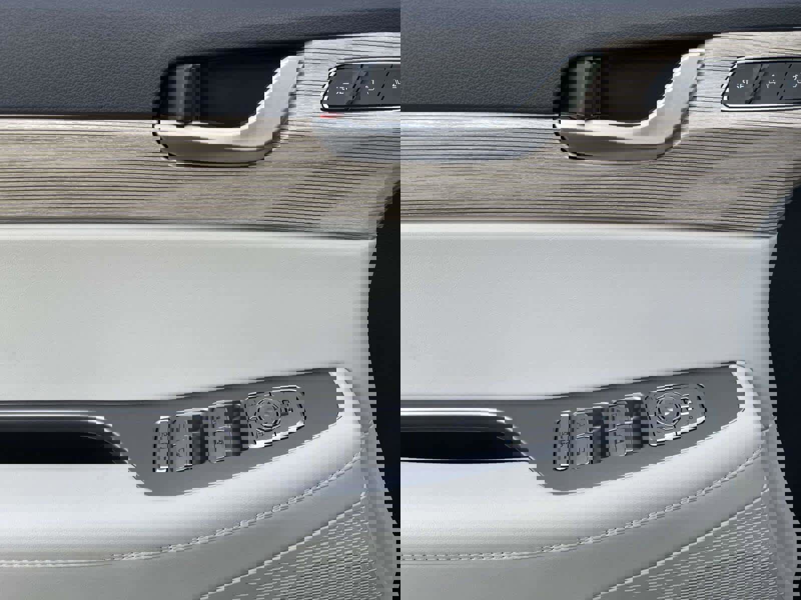 Used 2022 Hyundai Palisade SEL w/ 8P Bench Seat Package image 12