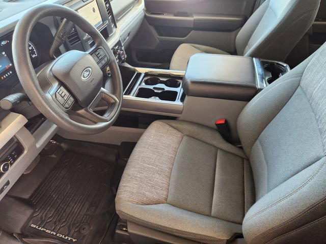 Used 2025 Ford F250 XLT w/ FX4 Off-Road Package AWD/4WD image 4
