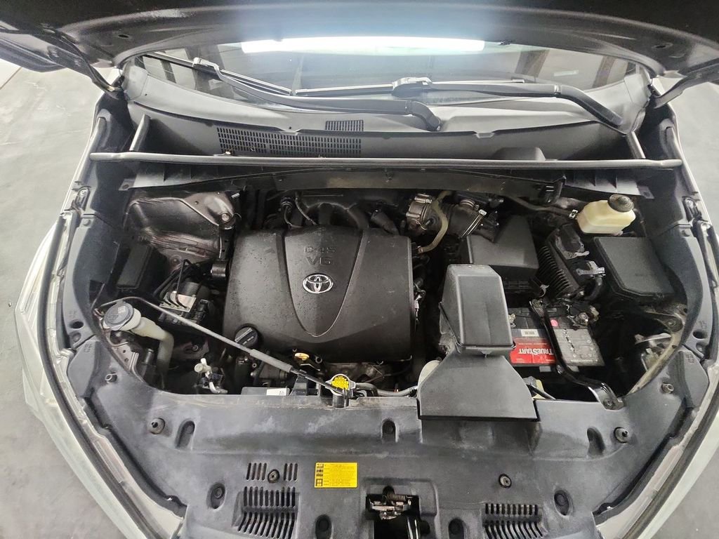 Used 2017 Toyota Highlander XLE image 29