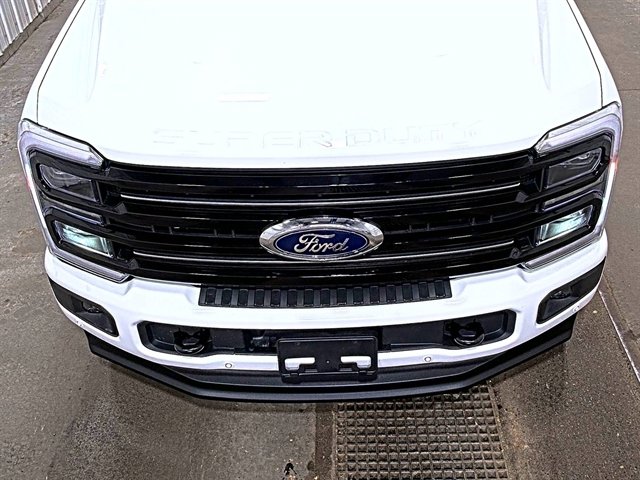 Used 2026 Ford F350 Platinum AWD/4WD image 4