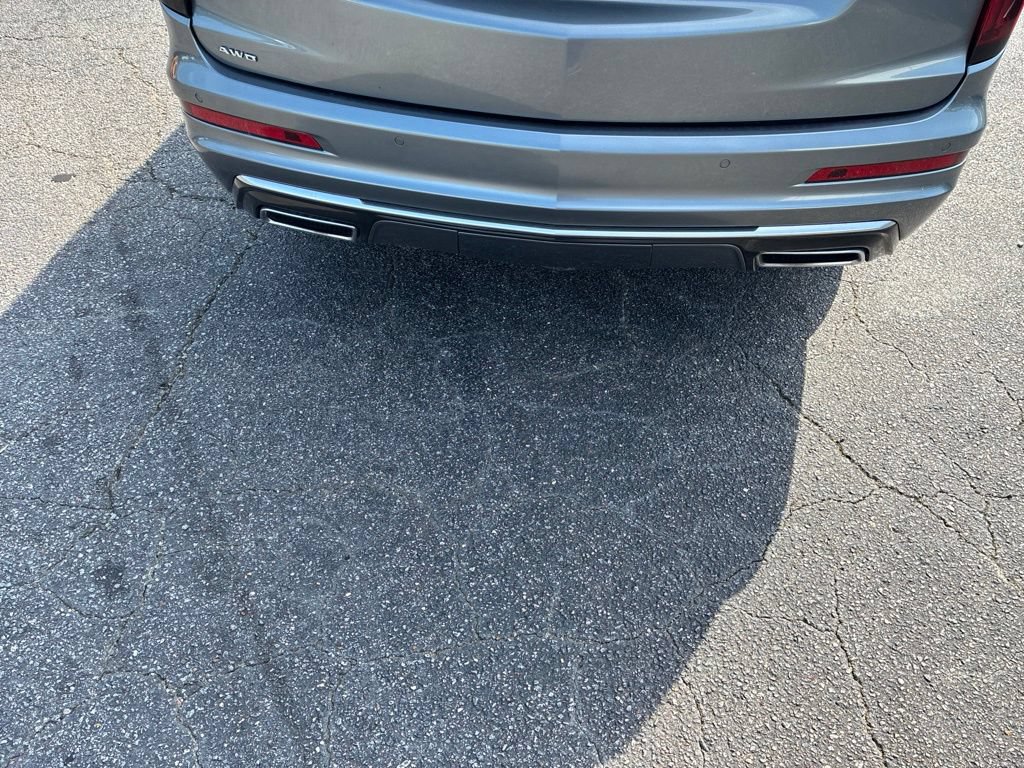 Used 2020 Cadillac XT6 Premium Luxury w/ LPO, Floor Liner Package AWD/4WD image 3