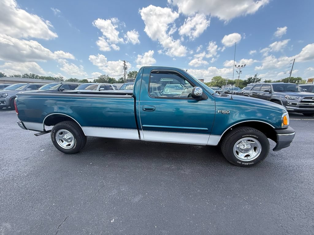 Used 2000 Ford F150 XL RWD image 2
