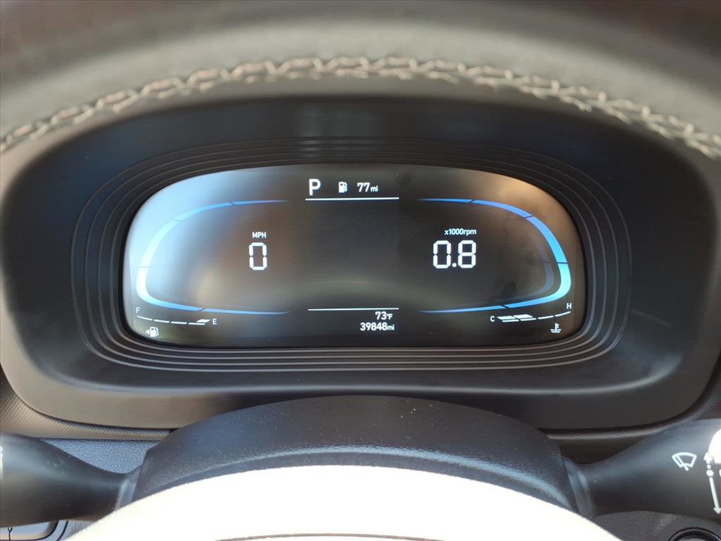 Used 2024 Hyundai Venue SEL FWD image 22