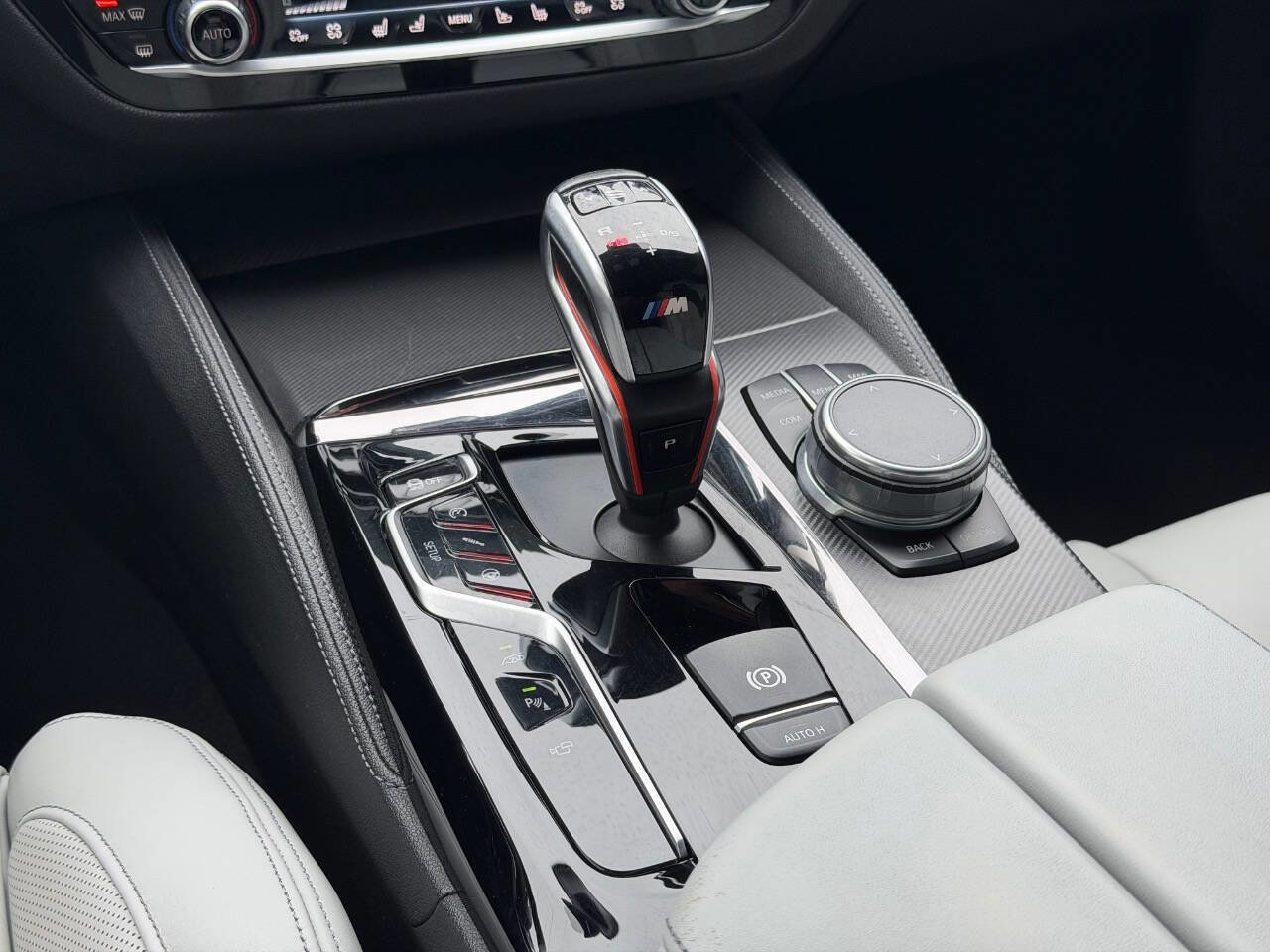 Used 2018 BMW M5 w/ Executive Package image 32