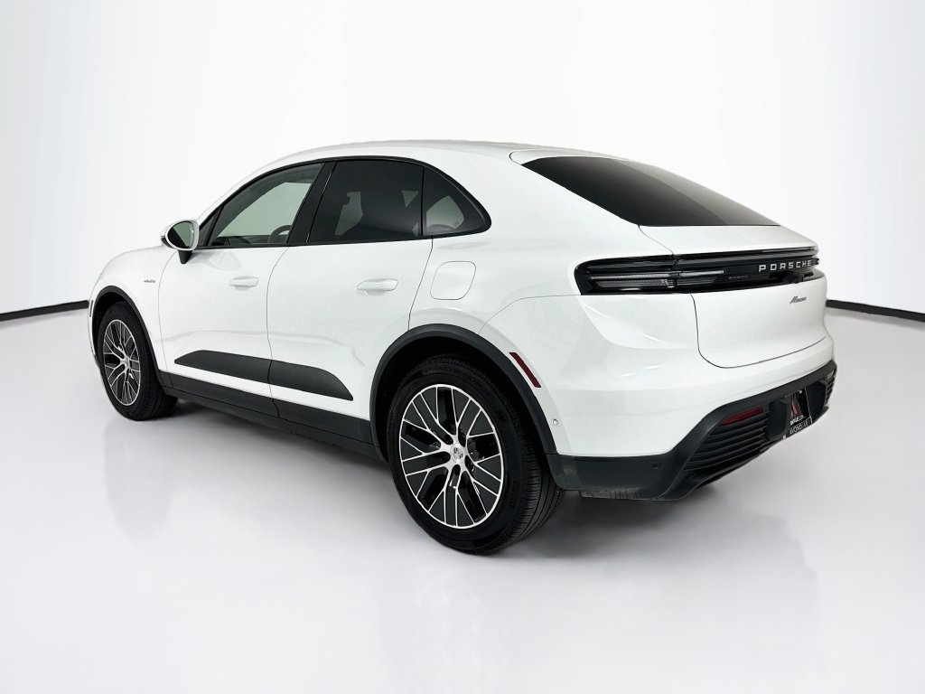 Certified 2025 Porsche Macan Electric RWD image 3
