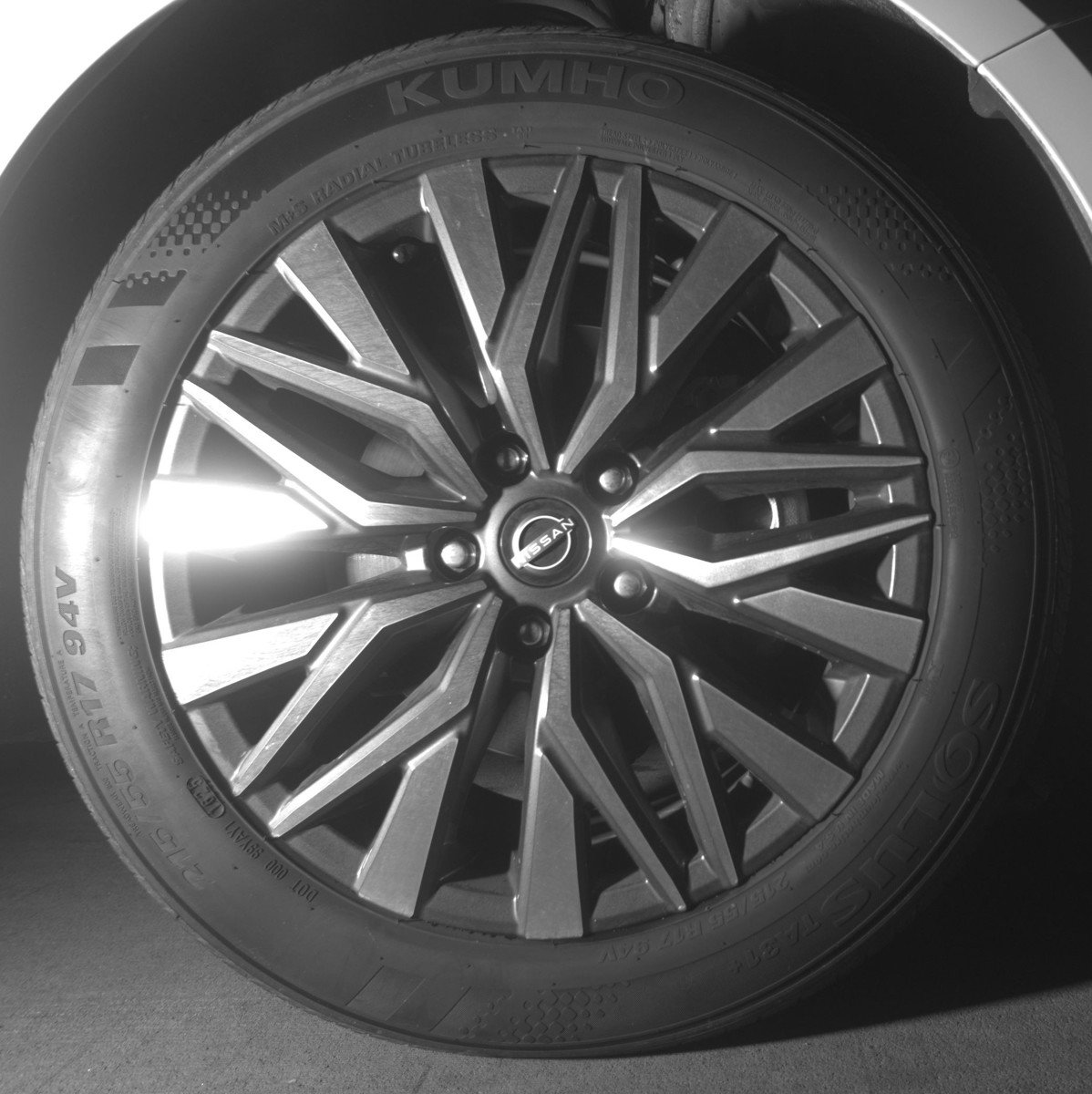 Used 2025 Nissan Altima 2.5 SV image 13