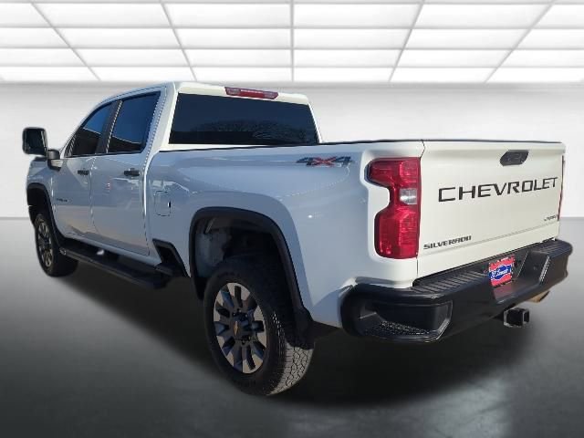 Used 2022 Chevrolet Silverado 2500 Custom w/ Custom Convenience Package image 2