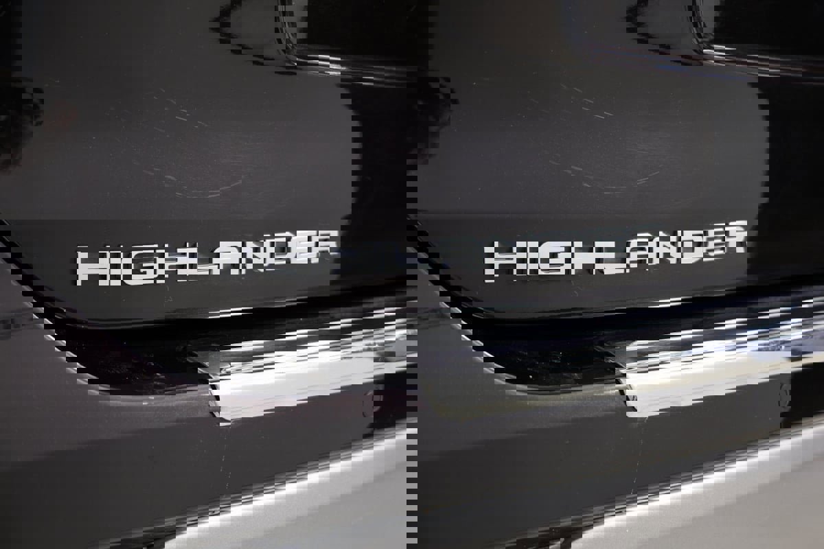 Used 2021 Toyota Highlander Platinum image 48