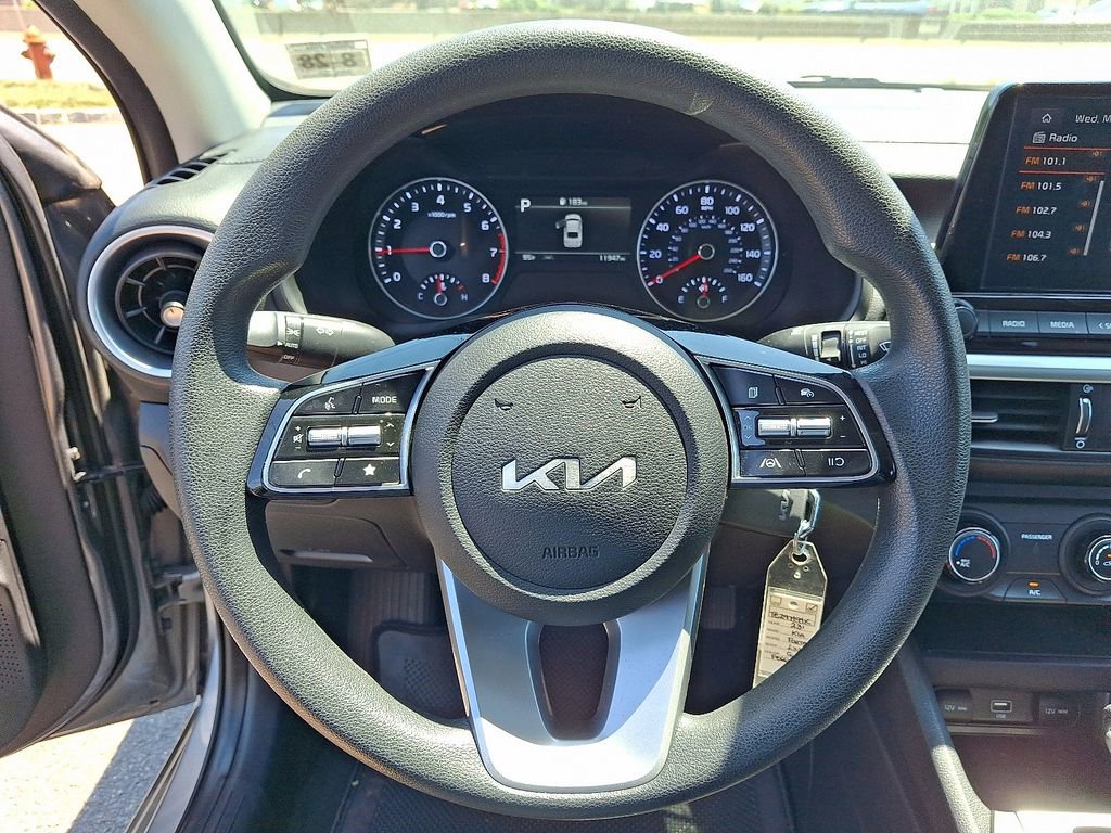 Used 2023 Kia Forte LXS w/ LXS Technology Package FWD image 19