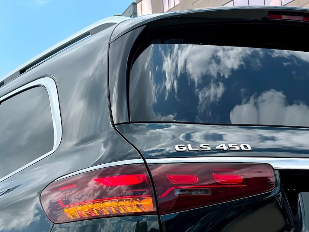 Certified 2025 Mercedes-Benz GLS 450 4MATIC image 11