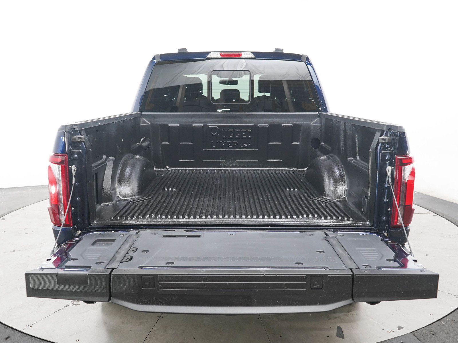 Used 2024 Ford F150 Lariat w/ Bed Utility Package AWD/4WD image 16