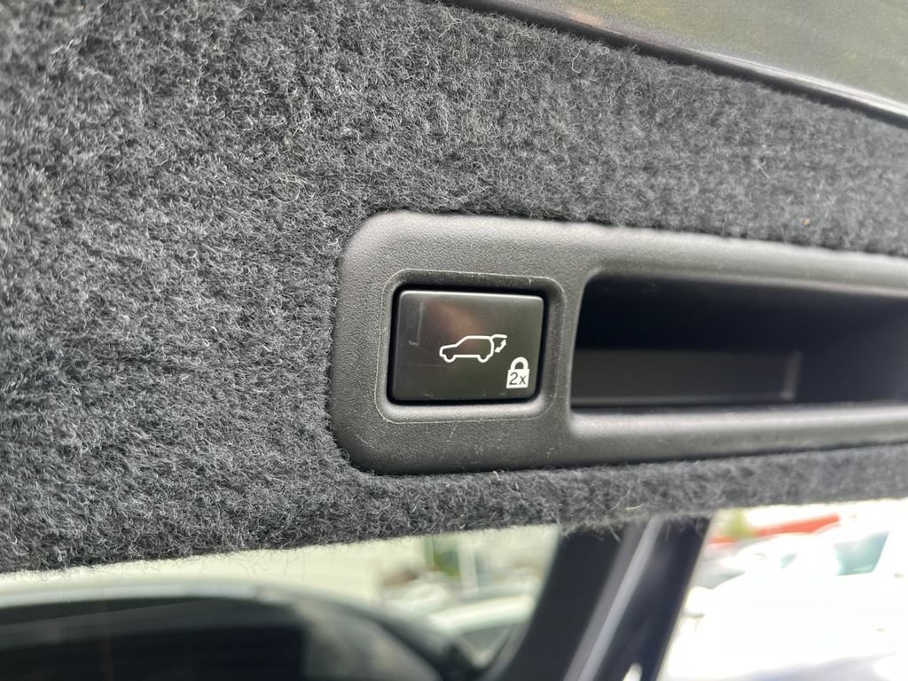 Used 2017 Lexus RX 450h AWD w/ Accessory Package image 17