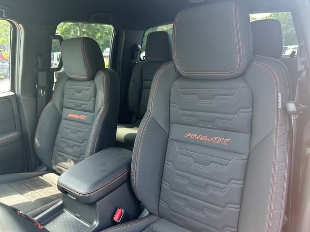 New 2025 Nissan Frontier PRO-4X image 5