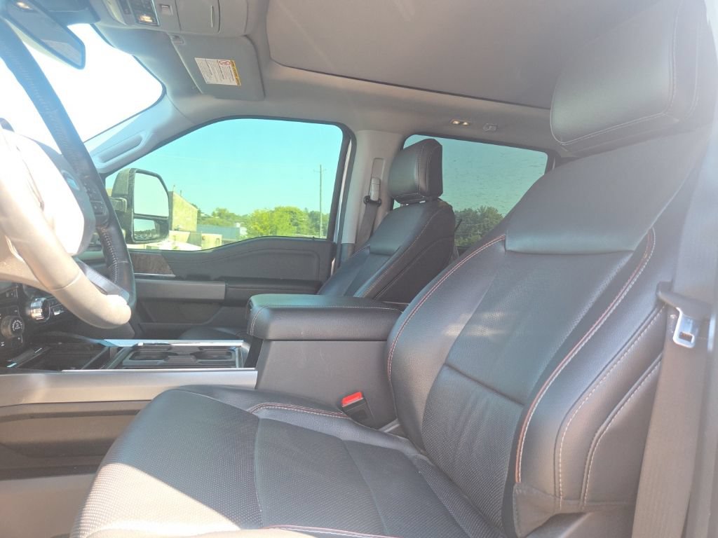 Used 2023 Ford F250 Lariat w/ Tremor Off-Road Package AWD/4WD image 31