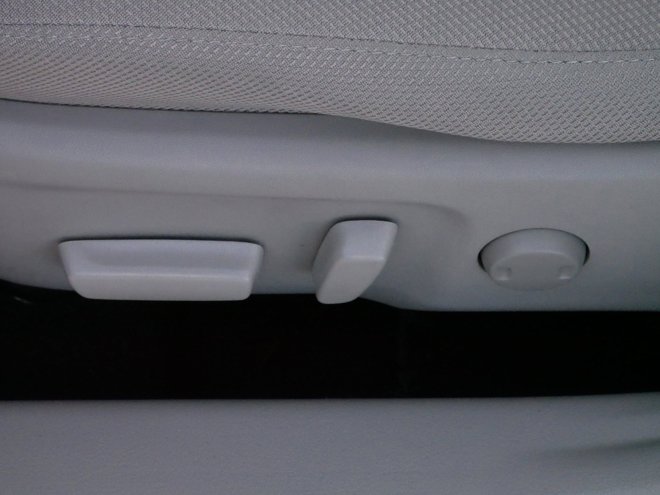 Used 2013 Toyota Camry LE image 20