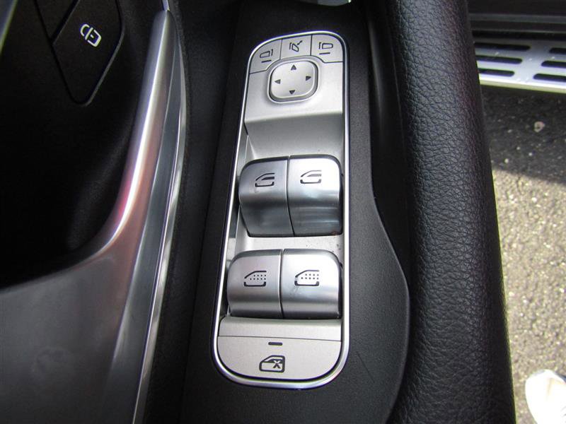 Used 2021 Mercedes-Benz GLS 450 4MATIC image 12