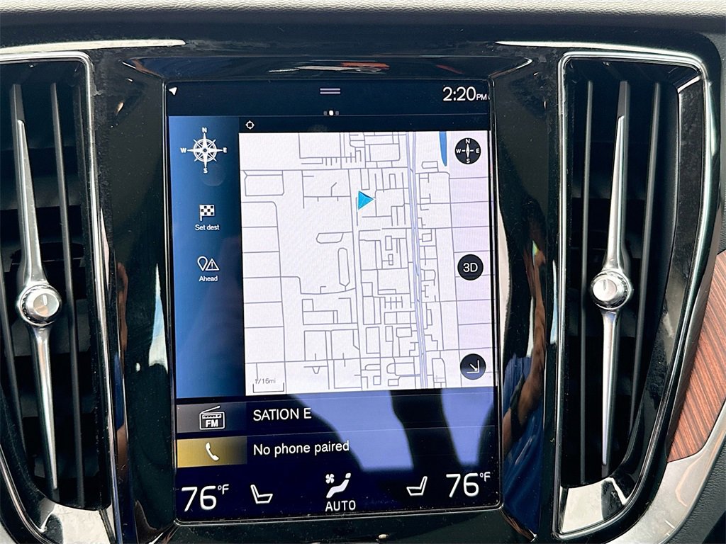 Used 2022 Volvo S60 T8 Inscription image 14