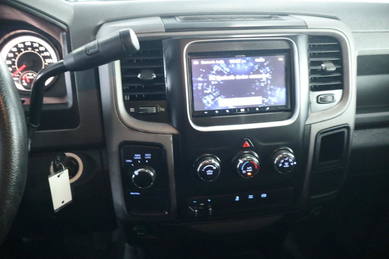 Used 2017 RAM 3500 Tradesman w/ Chrome Appearance Group AWD/4WD image 18