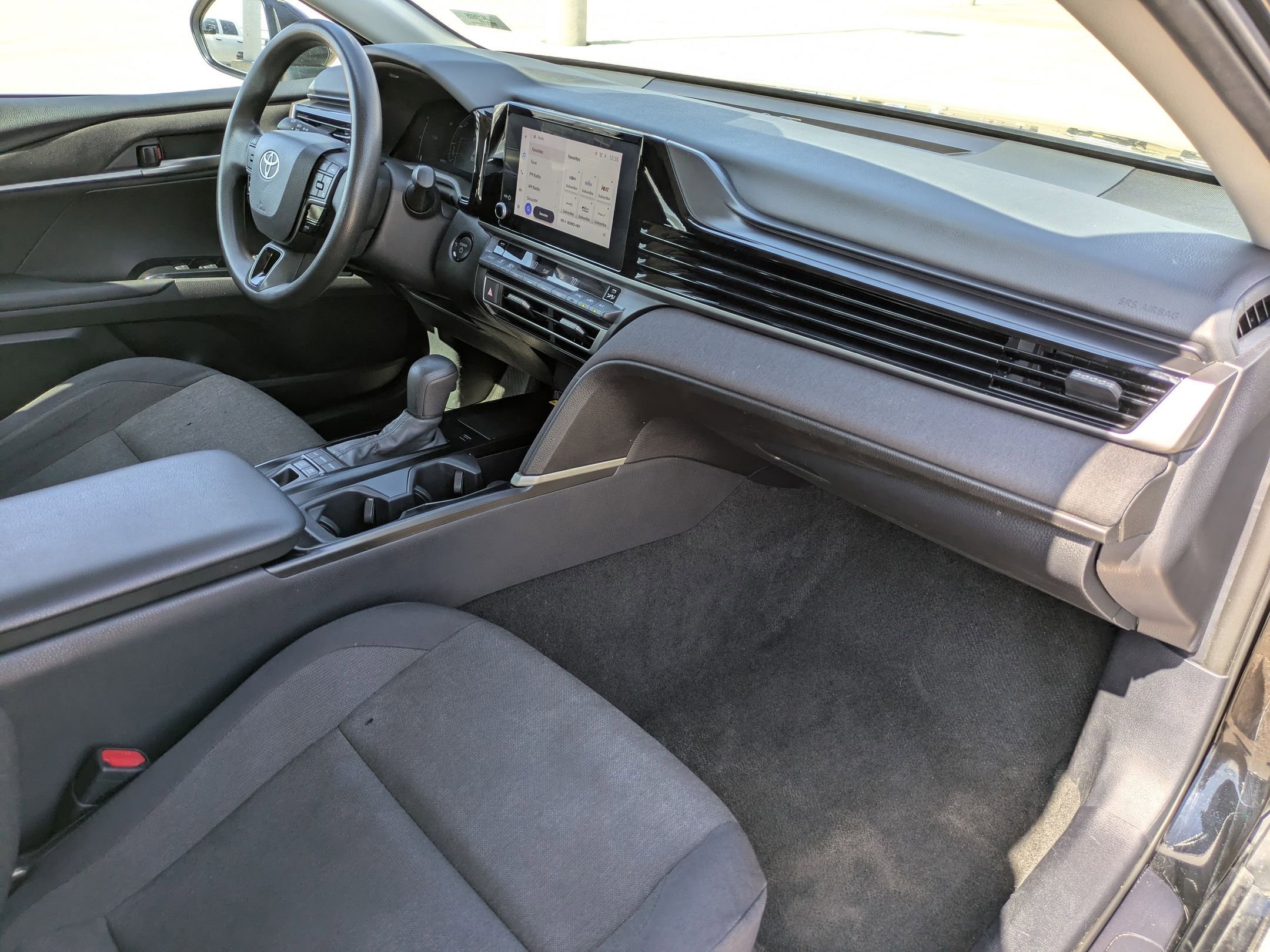 Used 2025 Toyota Camry LE image 27