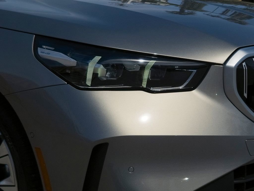 Used 2025 BMW 530i image 6