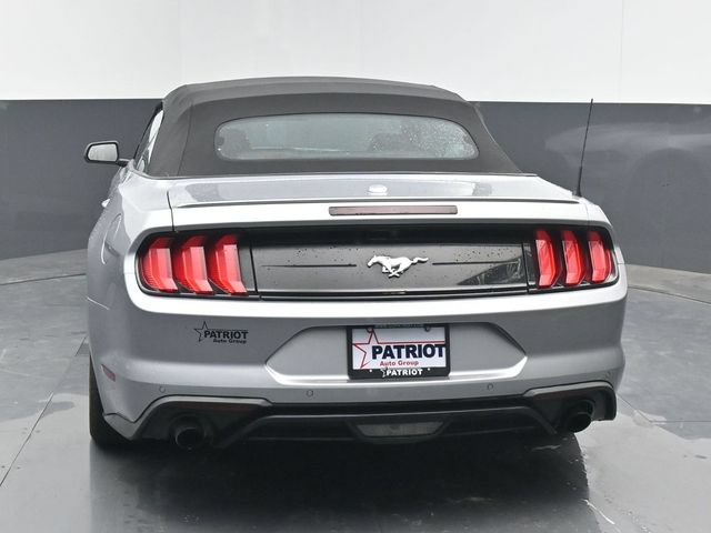 Used 2023 Ford Mustang Premium RWD image 4