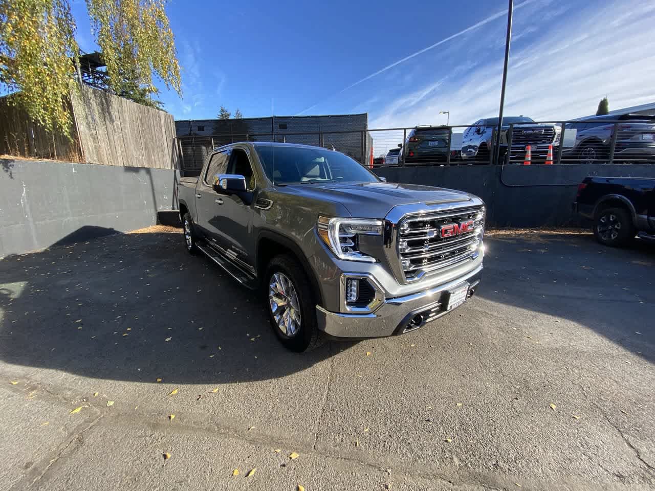 Used 2021 GMC Sierra 1500 SLT w/ SLT Premium Package AWD/4WD image 8
