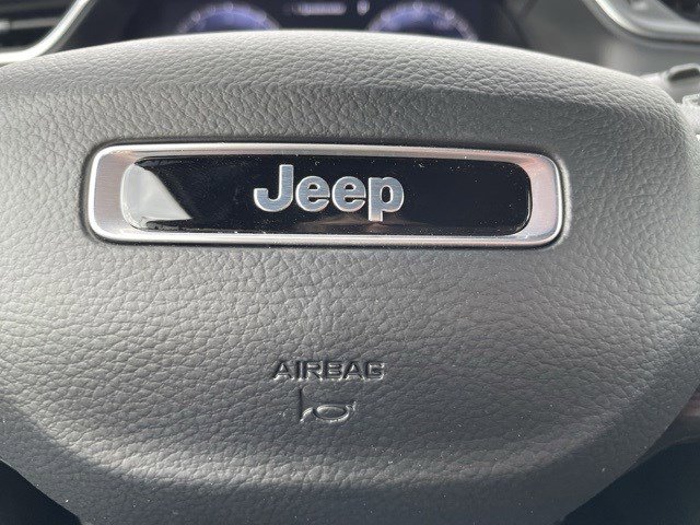 New 2025 Jeep Grand Cherokee L Altitude image 20