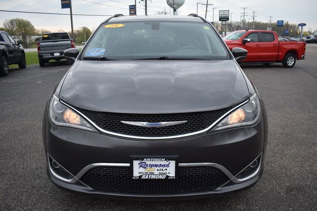 Used 2018 Chrysler Pacifica Touring-L Plus w/ Tire & Wheel Group FWD image 8