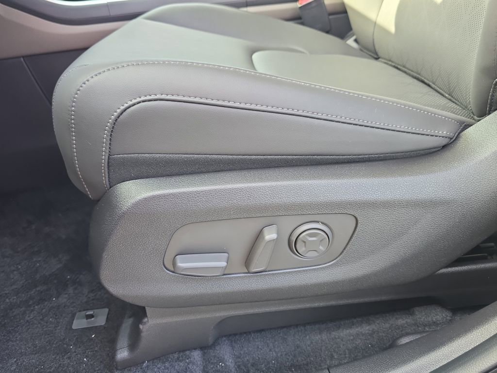 New 2026 Kia Carnival FWD image 20