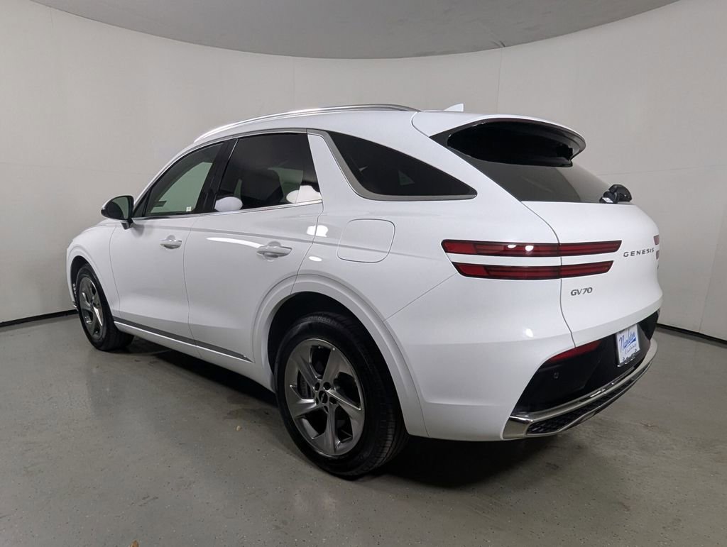 Used 2026 Genesis GV70 2.5T image 6