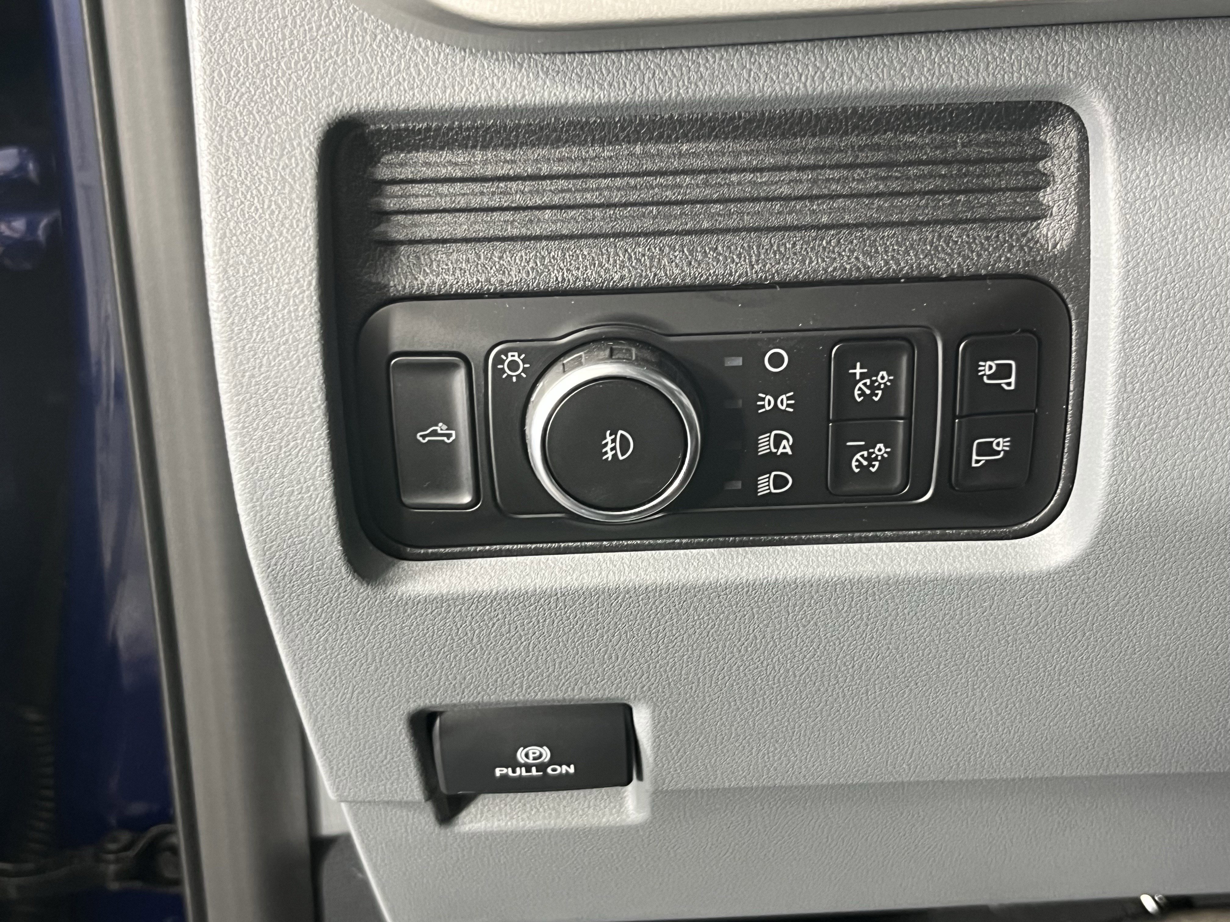 New 2026 Ford F250 XLT w/ Tremor Off-Road Package image 18