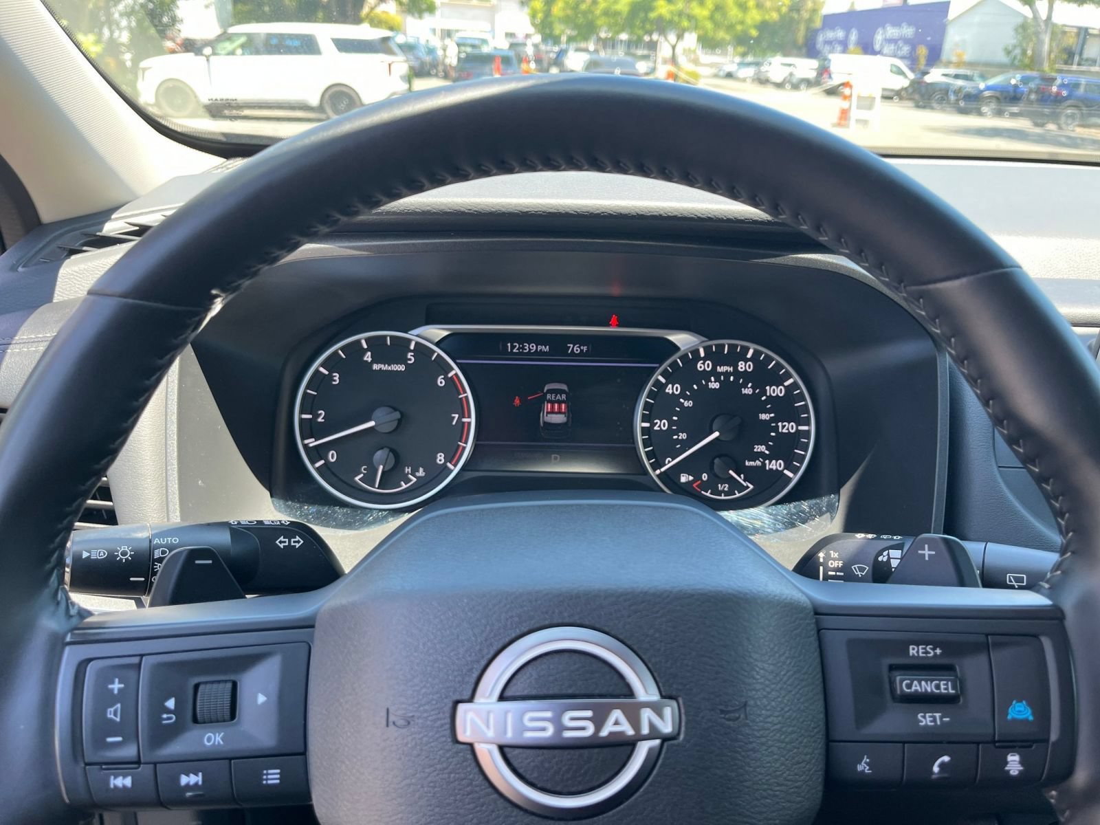 Used 2025 Nissan Rogue SV FWD image 29