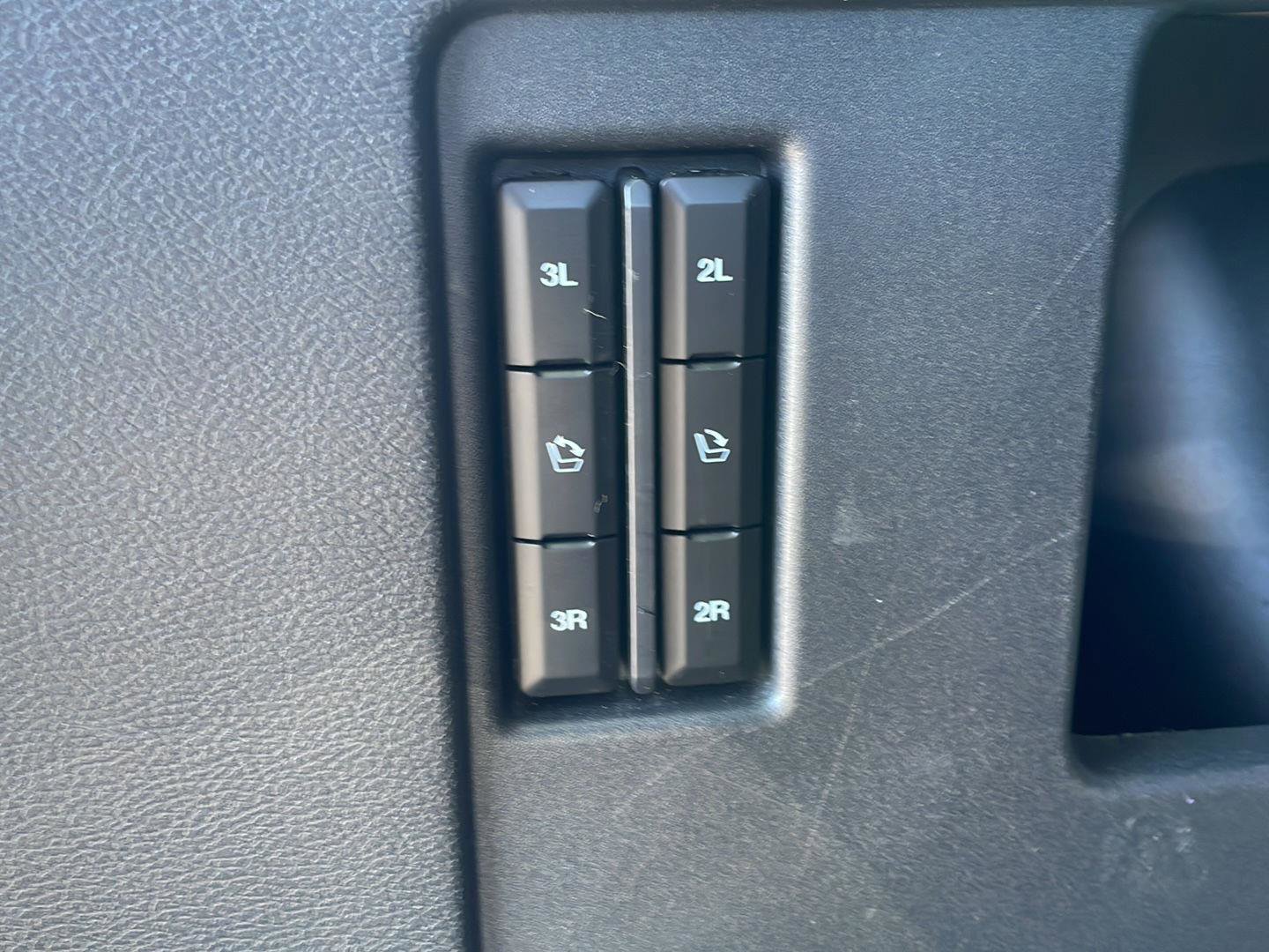 Used 2023 Ford Expedition Max Platinum image 38